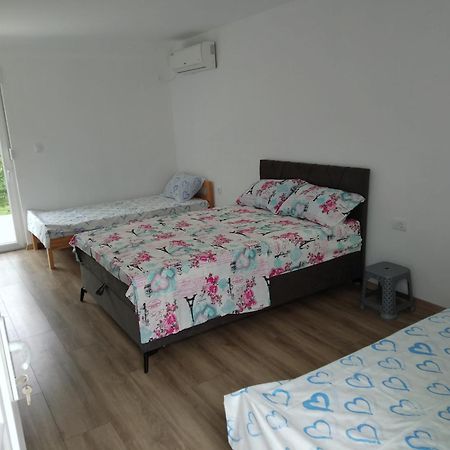 Apartmani Matej 트레빈예 외부 사진