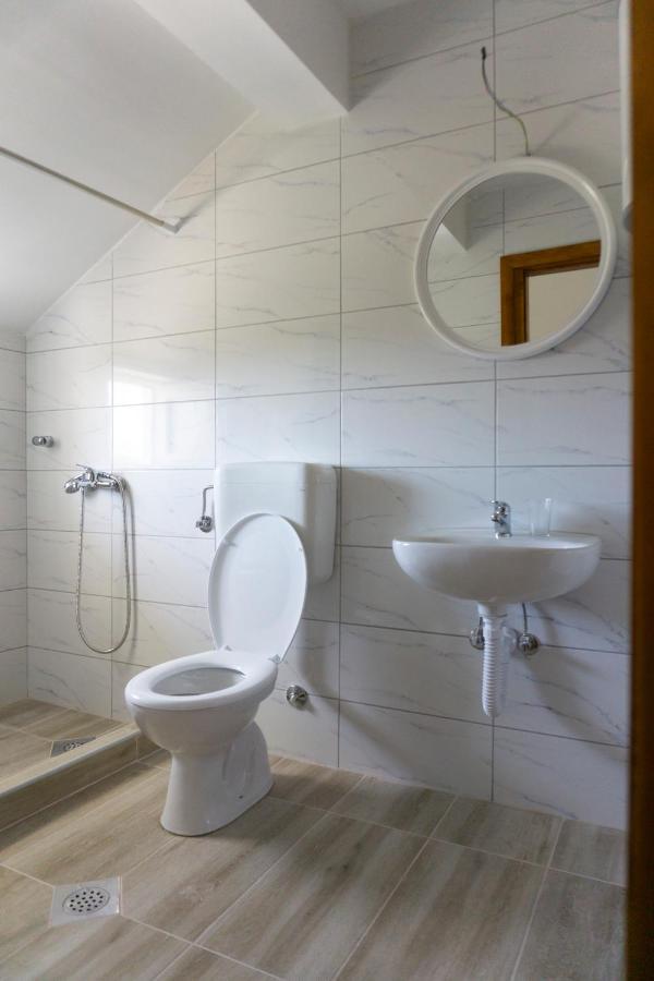 Apartmani Matej 트레빈예 외부 사진