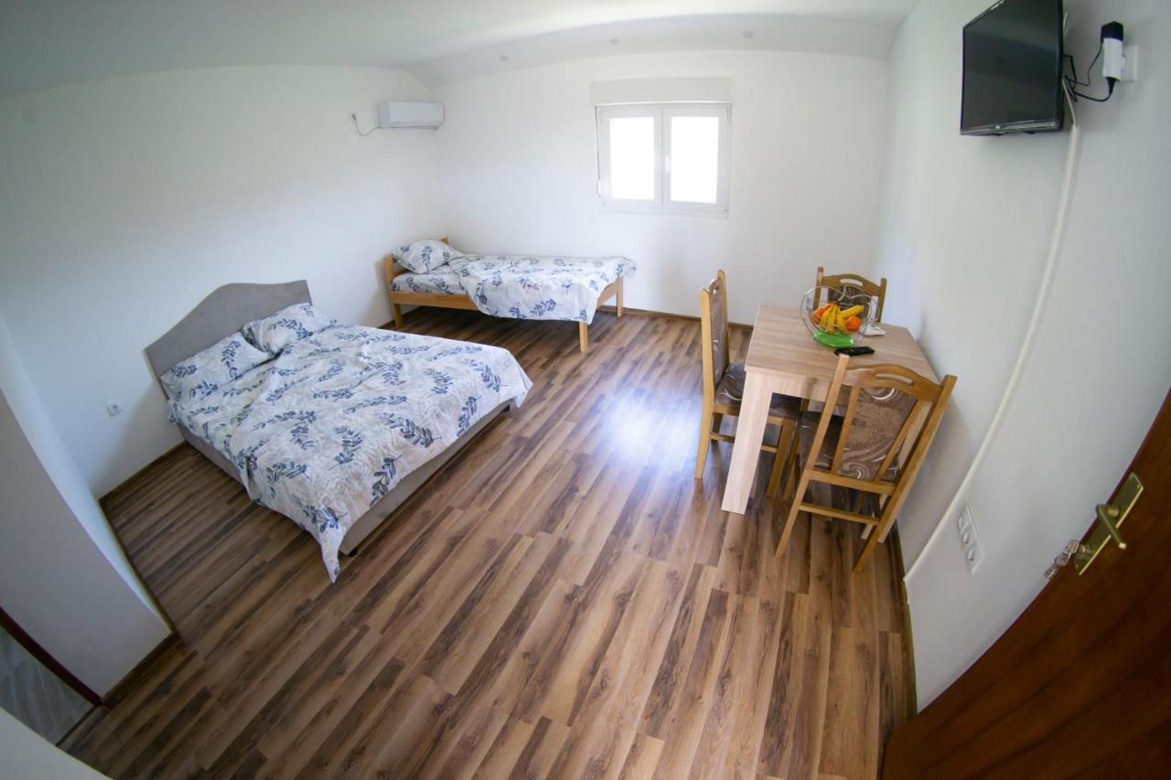 Apartmani Matej 트레빈예 외부 사진